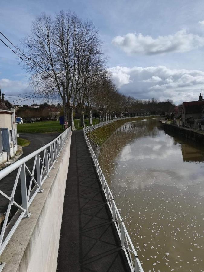 Le Loft Montargis Gien Maison De Ville Sainte-Geneviève-des-Bois Eksteriør bilde